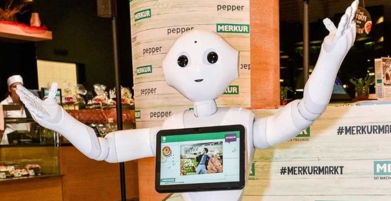 Pepper Rewe Merkur AI KI