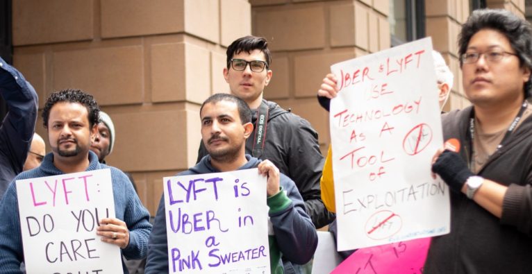 Gig Workers Rising: Protestaktion gegen die Arbeitsbedingungen von Uber und Lyft
