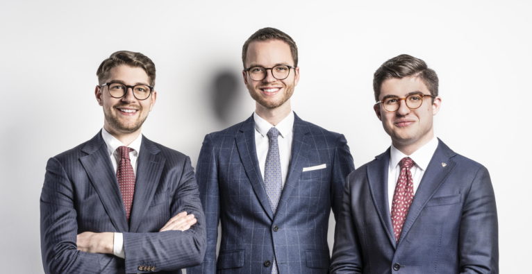 einfachauto.at: Die drei Gründer (vlnr.) Erk Wiese, Gabriel Vogel und Victor Fulterer