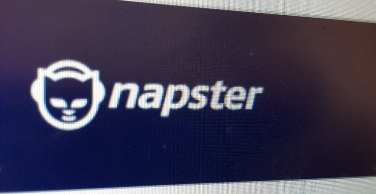 Musik-Download-Pionier Napster um 70 Mio Dollar übernommen