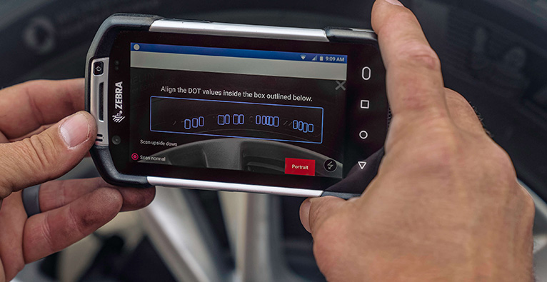 Der DOT-Scanner von Anyline im Einsatz © Anyline
