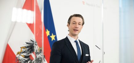 Finanzminister Gernot Blümel zur steuerlichen Absetzbarkeit fiktiver Eigenkapitalzinsen