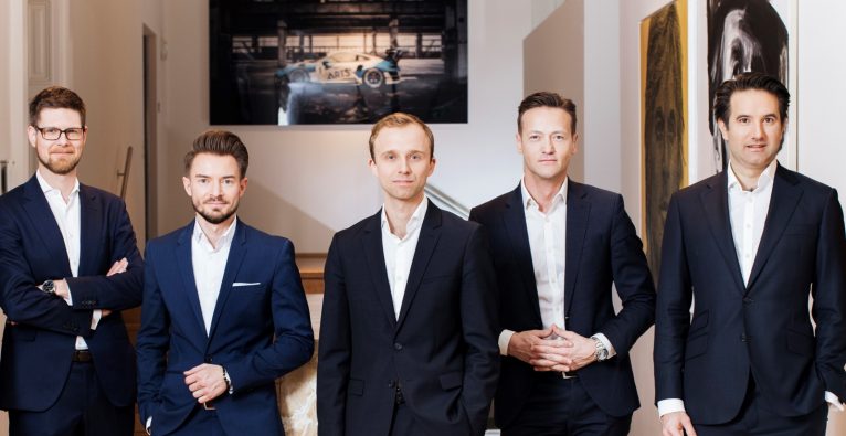 Austrian Growth Capital Fund: Das AG Capital Team rund um die Gesschäftsführer Daniel Jennewein (ganz links) und Karl Lankmayr (2 v.r.)