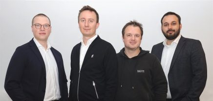 vlnr.: Sebastian Holler/hae.sh, Stefan Lew/hae.sh, Investor Martin Klässner, Nicolas Kirchmayr/hae.sh | (c) hae.sh