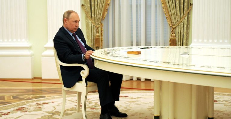 Wladimir Putin lässt sich von den wirtschaftlichen Sanktionen des Westens nicht beeindrucken