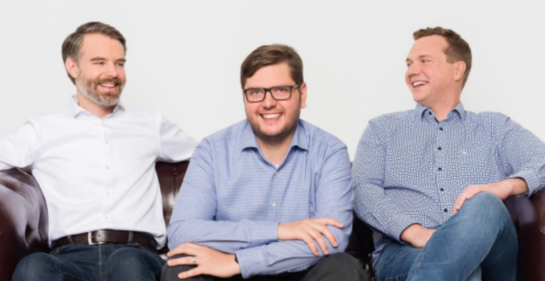 (v.l.) Co-Investor und zukünftiger Co-CEO Daniel Tiefnig,Sipfront-Gründer Andreas Granig, Co-Investor Markus Seidl