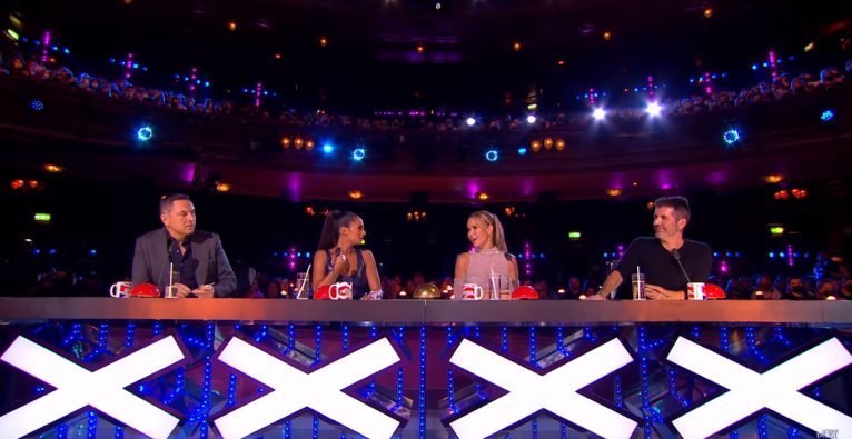 Screenshot: Die Britain's Got Talent-Jury war von The Freaks, denen auch Stefan Buchroithner angehört, vollends überzeugt