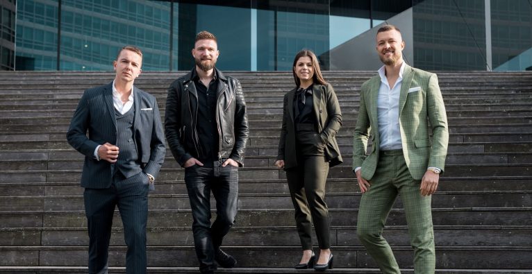 Die ROI Ventures-Gründer:innen vlnr.: Julian Sachs, Patrick Funke, Laura Egg und Marco Raggl | (c) ROI Ventures