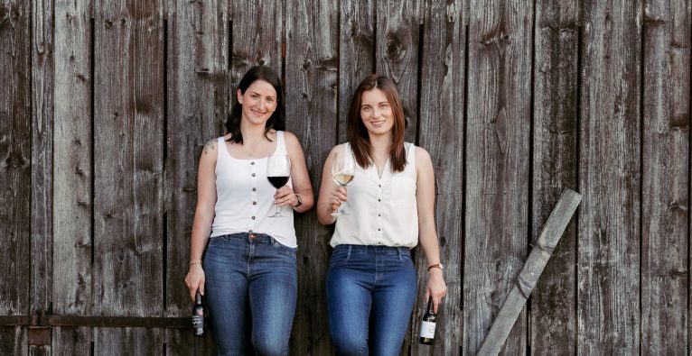 Die Vinotaria-Gründerinnen Julia Aigelsreiter und Melanie Scholze-Simmel | (c) hfm photography