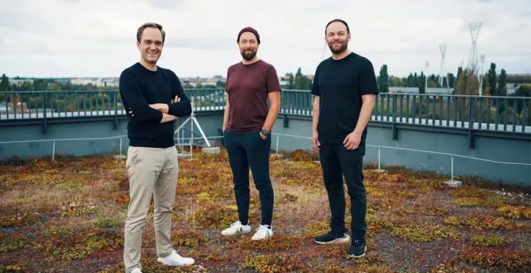 Das Unstoppable Finance Gründer-Team (vlnr.) Gründer Maximilian von Wallenberg-Pachaly, Peter Grosskopf und Omid Aladini