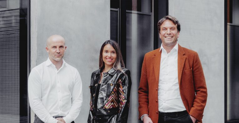Onsight Ventures - das Geschäftsführungs-Trio (v.l.n.r.): Klaus Grössinger, Jasmin Güngör, Christian Czernich | (c) Onsight Ventures