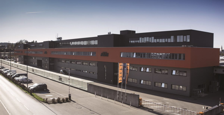 In der KTM-Zentrale in Mattighofen / Oberösterreich wird ein Vier-Tage-Woche-Modell in der Produktion wieder abgestellt