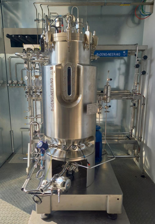 Die 150 Liter-Bioreaktor-Pilotanlage | (c) Arkeon