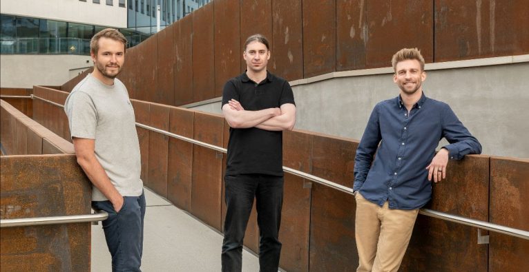 refurbed-Gründer-Trio Peter Windischhofer, Jürgen Riedl und Kilian Kaminski | (c) refurbed