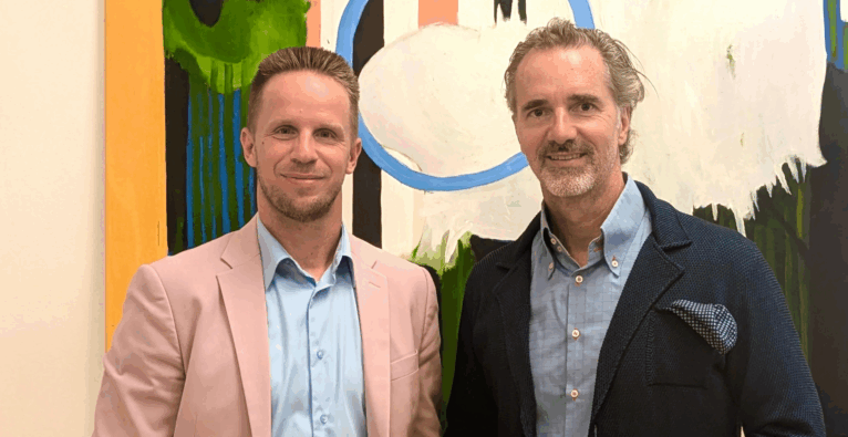 v.l.n.r.: René Besenbäck und Martin Schäfer | (c) wefox Austria