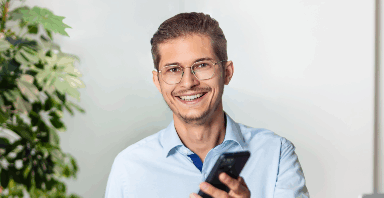 Incibit-Gründer Dominik Groß launchte die AI App Academy | (c) Chris Jörgler