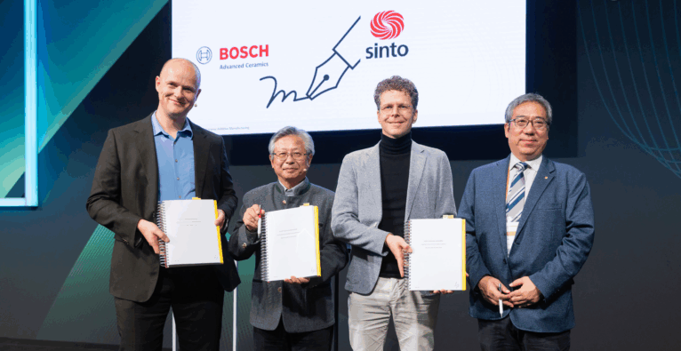 Nach der Vertragsunterzeichnung zwischen Bosch und Sintokogio | (c) Bosch