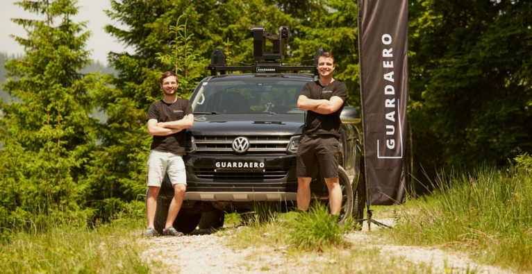 Die beiden GuardAero-Co-Founder vl. Clemens Bader und Lukas Kerschdorfer | (c) GuardAero
