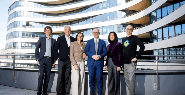 Foto von der offiziellen Campus-Übergabe Vlnr.: Peter Riegler, Geschäftsführer Neunteufel GmbH, Hans Neunteufel, Eigentümer und Geschäftsführer Neunteufel GmbH, Petra Neunteufel, Geschäftsführerin Neunteufel GmbH, der Linzer Bürgermeister Dietmar Prammer, Dynatrace-Mitgründerin Sok-Kheng Taing, Dynatrace-Mitgründer und -CTO Bernd Greifeneder | © Wakolbinger