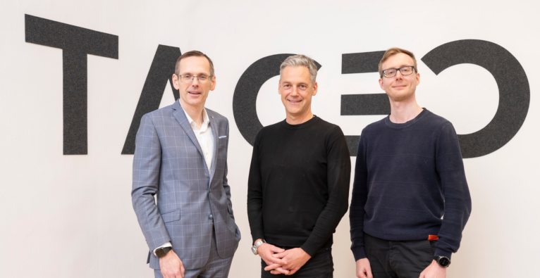 vl.: Oliver Kröpfl (Steiermärkische Sparkasse), Taceo-COO Stefan Plank und CTO Daniel Kales | (c) Foto Fischer