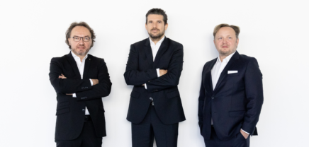 Das Emerald-Horizon-Management (vl.) Mario J. Müller (Vice President R&D), Philipp Pölzl (Vice President Operations) und Florian Wagner (CEO) | © Wolf