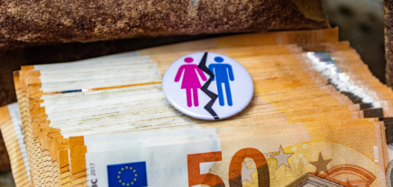 Die EU-Entgelttransparenzrichtlinie soll den Gender Pay Gap verringern | (c) Marek Studzinski via Unsplash