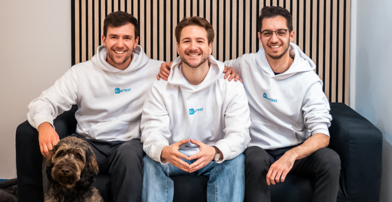 Die Gründer von Klartext AI vlnr.: Daniel Toth, Ruben Hetfleisch und Felix Krause | (c) Klartext AI