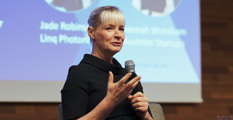 Angela Wilkinson beim Verbund Venture Day 2026 | Verbund / elephant and porcelain