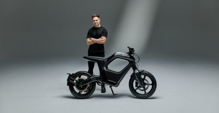 Novus-Gründer und CEO René Renger mit dem Novus One